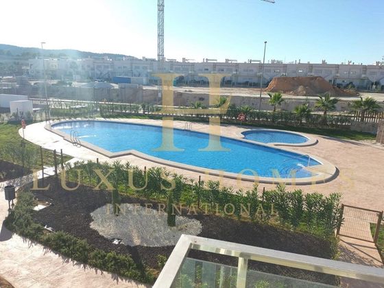 Foto 2 de Dúplex en venda a Montesinos (Los) de 3 habitacions amb terrassa i piscina