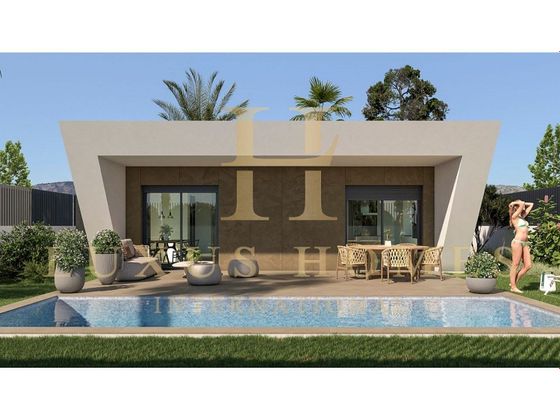 Foto 1 de Casa en venda a El Fondo de les Neus-El Hondon de las Nieves de 3 habitacions amb terrassa i piscina