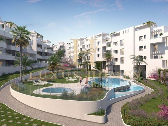 Foto 1 de Piso en venta en La Malagueta - La Caleta de 3 habitaciones con terraza y piscina