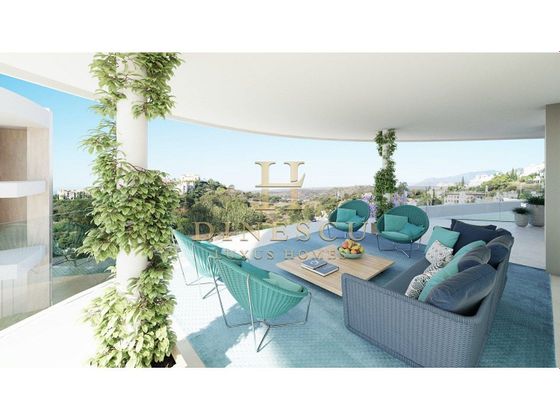 Foto 1 de Piso en venta en Playa Bajadilla - Puertos de 3 habitaciones con terraza y piscina