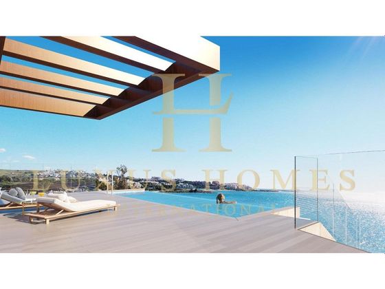 Foto 1 de Ático en venta en Centro Urbano de 2 habitaciones con terraza y piscina