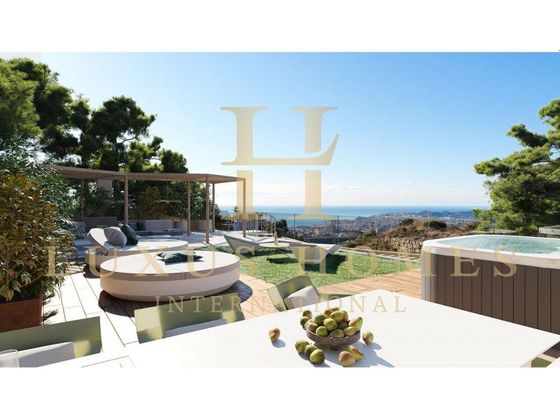 Foto 1 de Casa en venda a Centro Ciudad de 3 habitacions amb terrassa i piscina