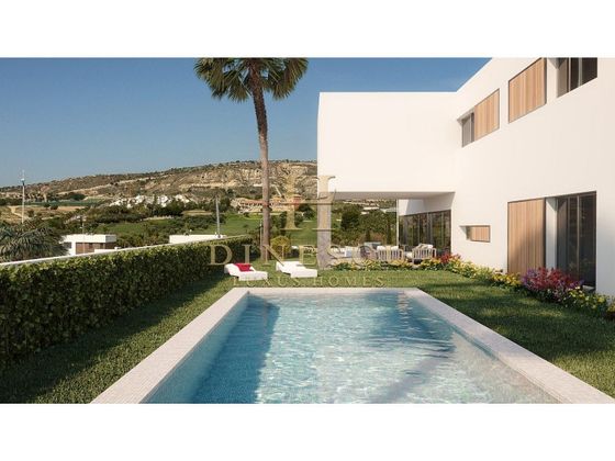 Foto 1 de Xalet en venda a Algorfa de 4 habitacions amb terrassa i piscina
