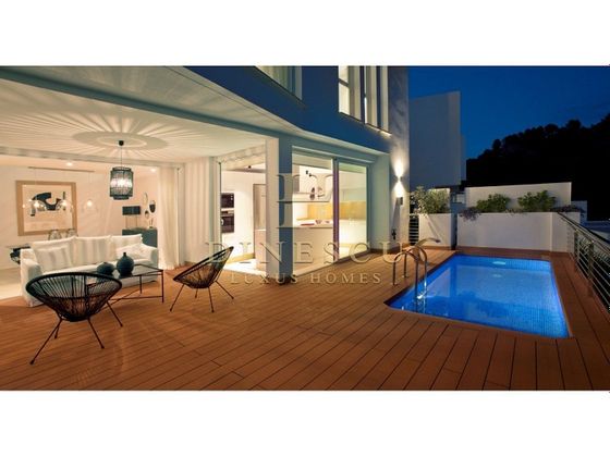 Foto 2 de Venta de casa en Zona l'Olla de 5 habitaciones con terraza y piscina
