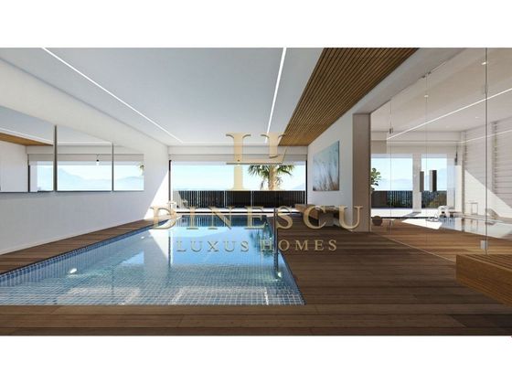 Foto 1 de Pis en venda a Centro Urbano de 2 habitacions amb terrassa i piscina