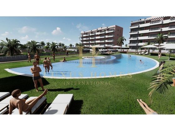Foto 2 de Pis en venda a Guardamar Playa de 3 habitacions amb terrassa i piscina