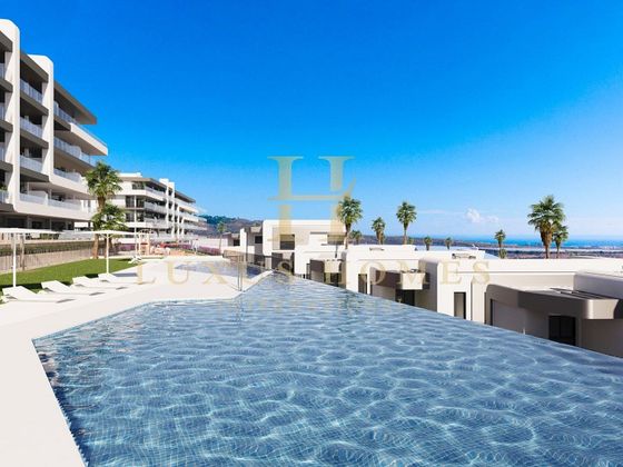 Foto 2 de Xalet en venda a Campello Playa de 3 habitacions amb terrassa i piscina