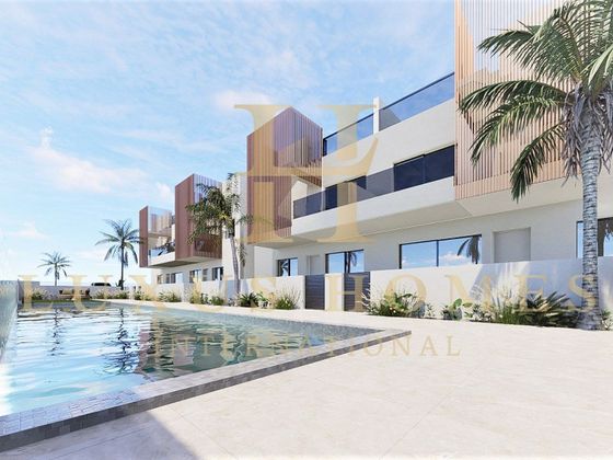 Foto 2 de Dúplex en venda a El Mojón de 2 habitacions amb terrassa i piscina