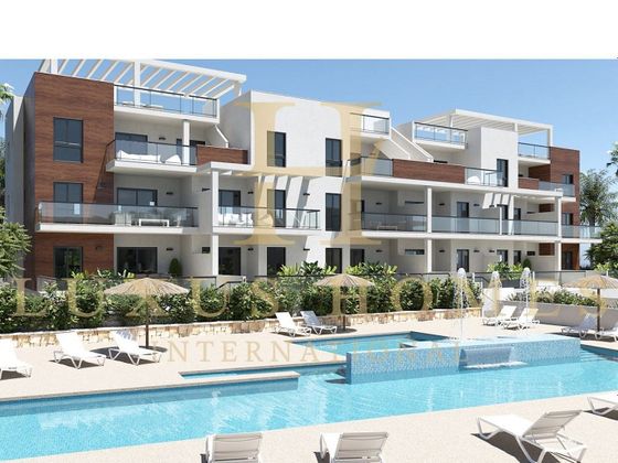 Foto 1 de Pis en venda a El Mojón de 2 habitacions amb terrassa i piscina