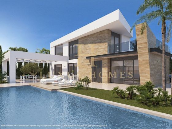 Foto 1 de Xalet en venda a Ciudad Quesada de 3 habitacions amb terrassa i piscina