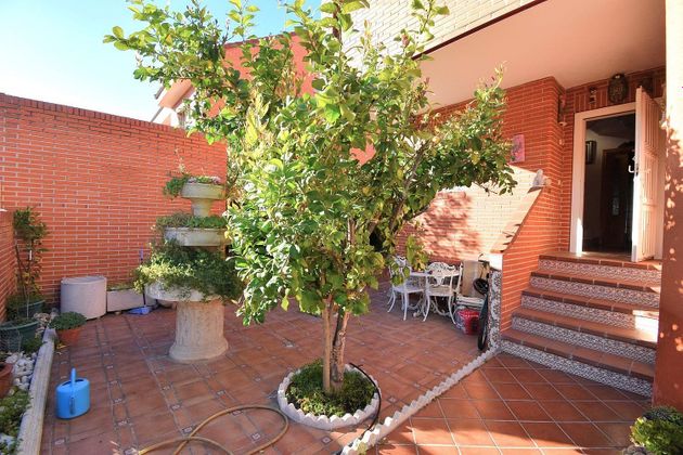 Foto 2 de Casa en venda a Prado Santo Domingo - Ensanche de 4 habitacions amb terrassa i piscina