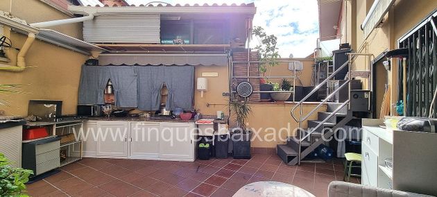 Foto 2 de Dúplex en venda a Centre - Colomeres - Rambles de 4 habitacions amb terrassa i garatge