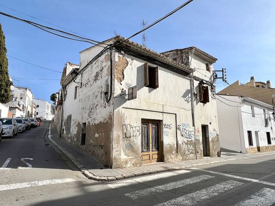 Foto 2 de Casa en venda a avenida Sitges de 5 habitacions amb terrassa i garatge