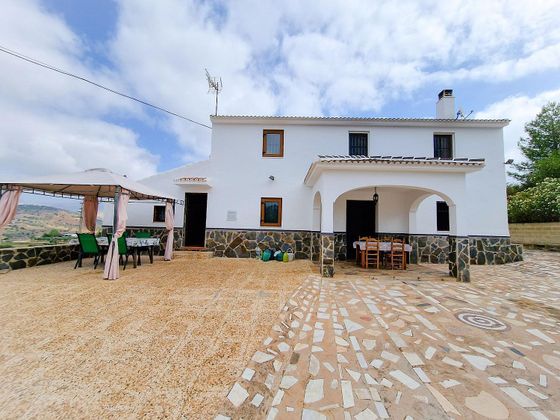 Foto 2 de Casa en venda a Almogía de 7 habitacions amb piscina