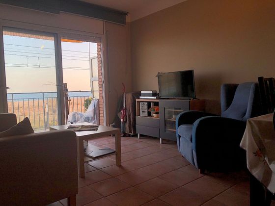 Foto 2 de Pis en venda a avenida Maresme de 3 habitacions amb terrassa i balcó