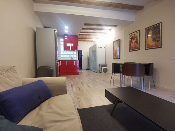 Foto 1 de Venta de piso en Sant Pere, Santa Caterina i la Ribera de 1 habitación con muebles y balcón