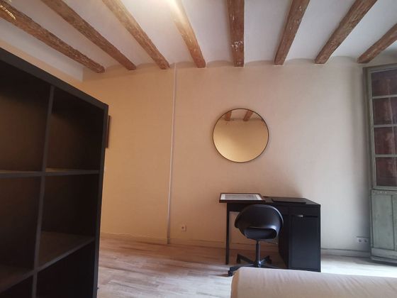 Foto 2 de Pis en venda a Sant Pere, Santa Caterina i la Ribera de 1 habitació amb mobles i balcó
