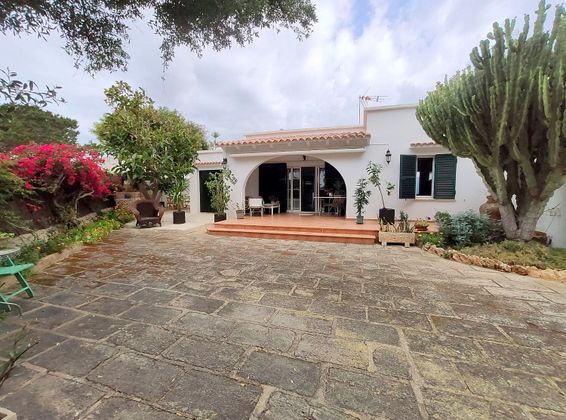 Foto 2 de Casa adossada en venda a Ciutadella de 2 habitacions amb terrassa i piscina