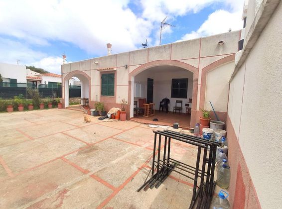 Foto 2 de Venta de chalet en Cala En Blanes de 4 habitaciones con terraza y piscina