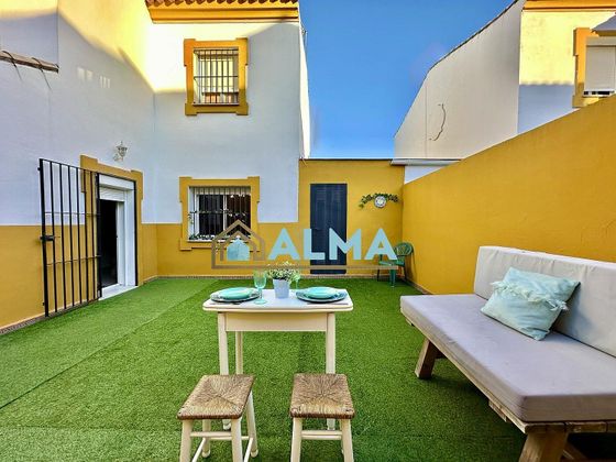 Foto 1 de Casa en venta en La Granja-La Colina-Los Pastores de 3 habitaciones con garaje y jardín