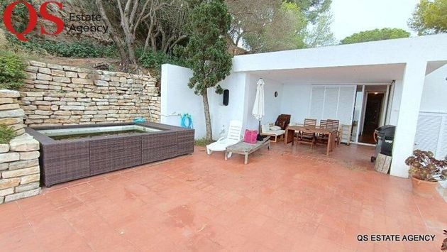 Foto 2 de Xalet en venda a Cala Sant Francesc - Santa Cristina de 4 habitacions amb terrassa i jardí