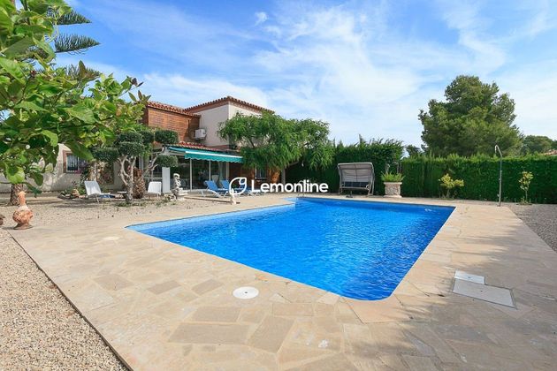 Foto 1 de Casa en venta en Les Tres Cales de 4 habitaciones con terraza y piscina