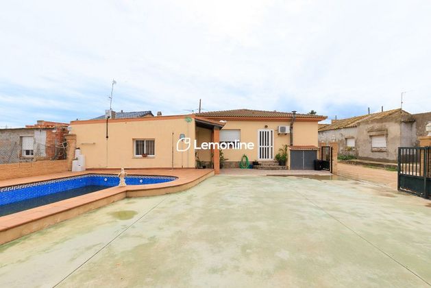 Foto 2 de Casa en venda a Deltebre de 3 habitacions amb terrassa i piscina