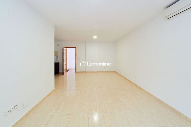 Foto 2 de Venta de piso en Villafranqueza de 2 habitaciones con piscina y garaje