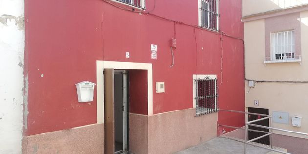 Foto 1 de Venta de casa en pasaje Andaluz de 4 habitaciones con terraza