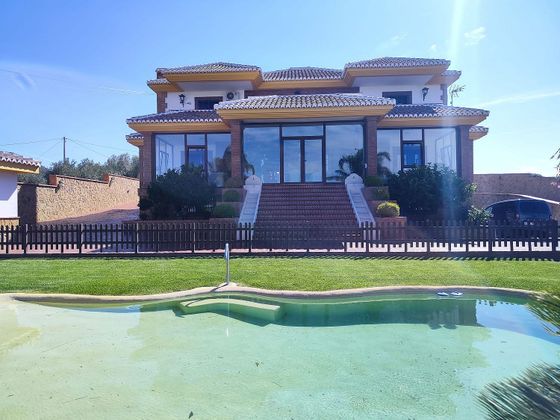 Foto 1 de Xalet en venda a calle Carbonara de 4 habitacions amb terrassa i piscina