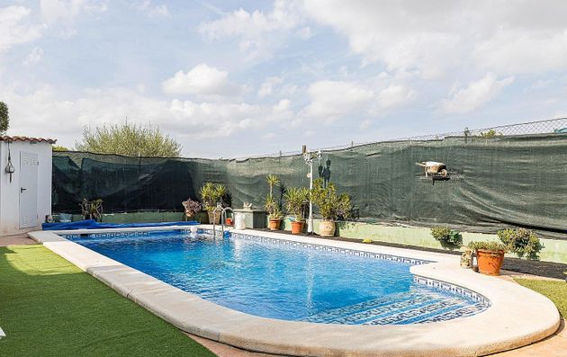 Foto 2 de Casa rural en venda a calle De Las Casas de 3 habitacions amb terrassa i piscina