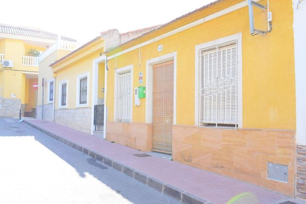 Foto 2 de Casa en venda a calle Hernán Cortés de 3 habitacions amb terrassa