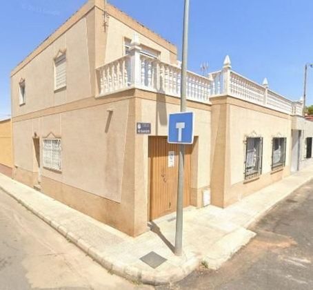 Foto 1 de Venta de casa en calle Río Guadalquivir de 4 habitaciones con terraza y garaje