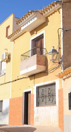 Foto 1 de Venta de casa en calle Garrobo de 3 habitaciones con terraza y balcón