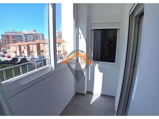 Foto 2 de Venta de piso en Concòrdia de 3 habitaciones con balcón