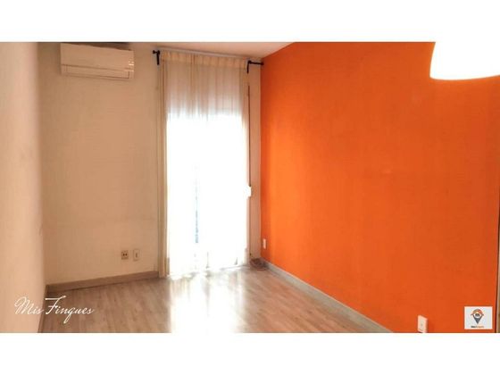 Foto 2 de Piso en venta en Centre - Eixample – Can Llobet – Can Serra de 3 habitaciones con balcón y aire acondicionado