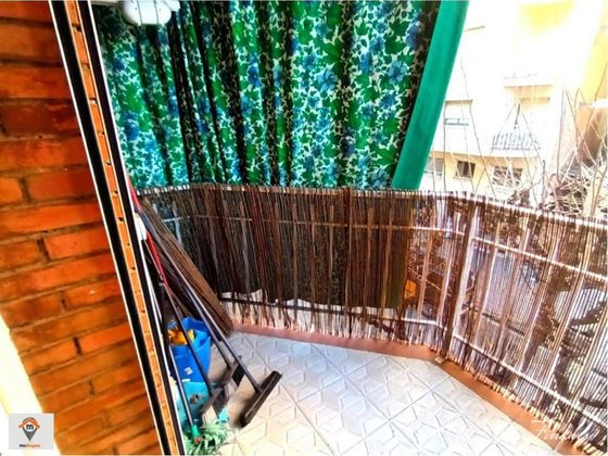 Foto 1 de Piso en venta en Centre - Eixample – Can Llobet – Can Serra de 3 habitaciones con balcón y aire acondicionado