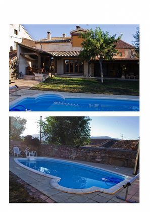 Foto 1 de Xalet en venda a Santo Domingo de Pirón de 4 habitacions amb terrassa i piscina