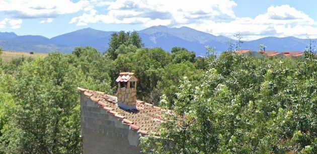 Foto 1 de Casa adossada en venda a Espirdo de 4 habitacions amb terrassa i garatge