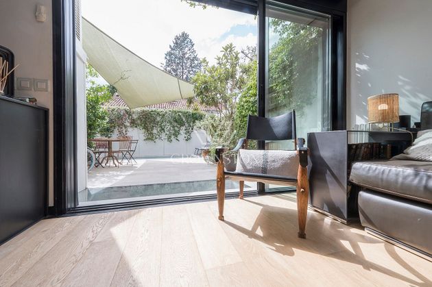 Foto 2 de Casa adossada en venda a Concepción de 4 habitacions amb terrassa i piscina
