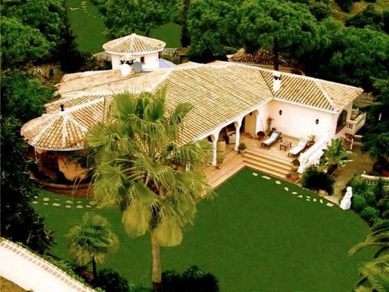 Foto 1 de Xalet en venda a Las Cancelas - Valdeolletas de 8 habitacions amb terrassa i piscina