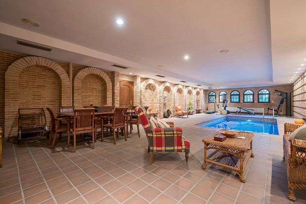 Foto 2 de Venta de chalet en Molino de la Hoz de 5 habitaciones con terraza y piscina