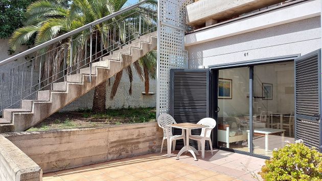 Foto 2 de Estudi en venda a calle Saulo Torón amb terrassa i garatge