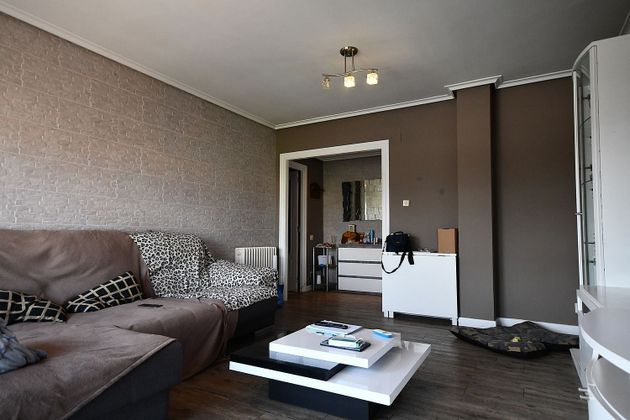 Foto 2 de Pis en venda a Villamediana de Iregua de 3 habitacions amb terrassa i garatge