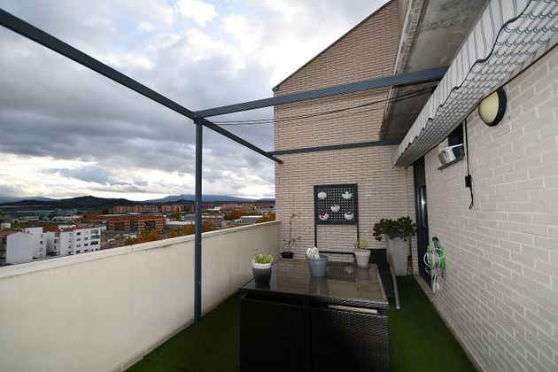 Foto 2 de Ático en venta en Portillejo - Valdegastea de 4 habitaciones con terraza y piscina