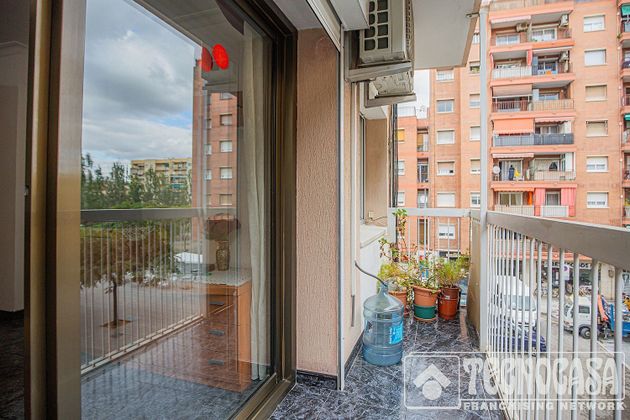Foto 1 de Venta de piso en Centre - Prat de Llobregat, El de 3 habitaciones con balcón y aire acondicionado