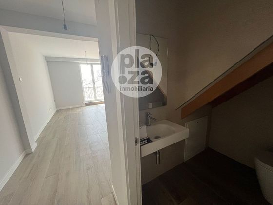 Foto 2 de Dúplex en venda a Centro - Burgos de 5 habitacions amb garatge i balcó