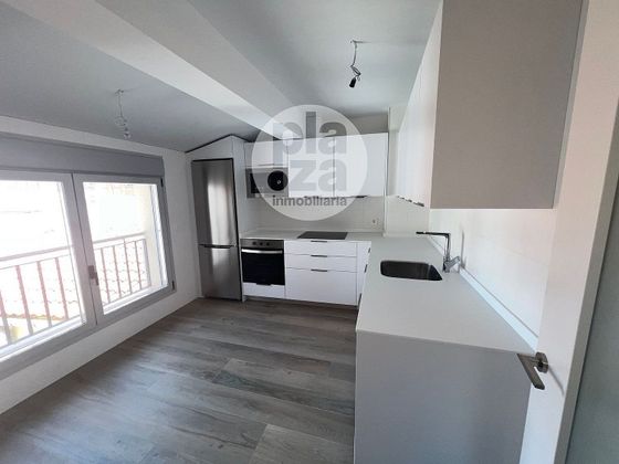 Foto 1 de Dúplex en venda a Centro - Burgos de 5 habitacions amb garatge i balcó
