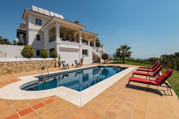 Foto 1 de Xalet en venda a Ojén de 6 habitacions amb terrassa i piscina