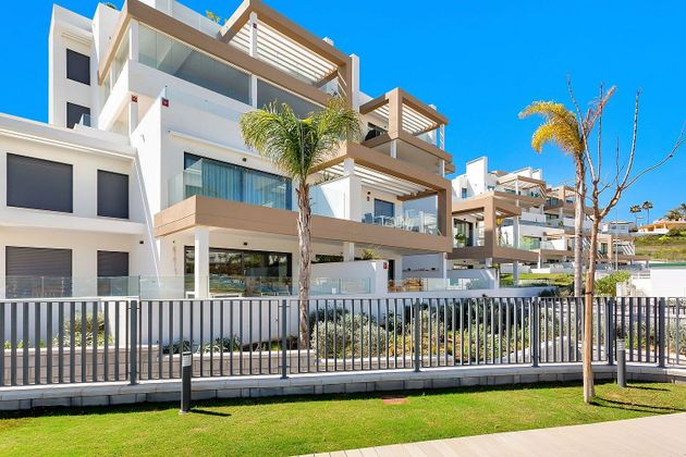 Foto 1 de Àtic en venda a calle Del Granado de 3 habitacions amb terrassa i piscina